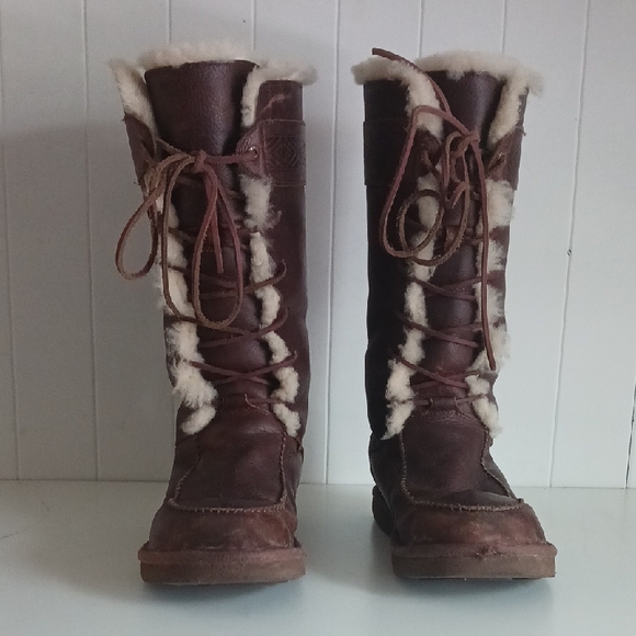 UGG Shoes - UGG Brown Laced Knee Shearling Lined Boots.